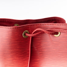 Red Noe Shoulder Bag