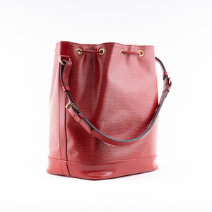 Red Noe Shoulder Bag